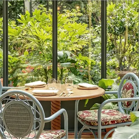 La Fantaisie Hotell Paris